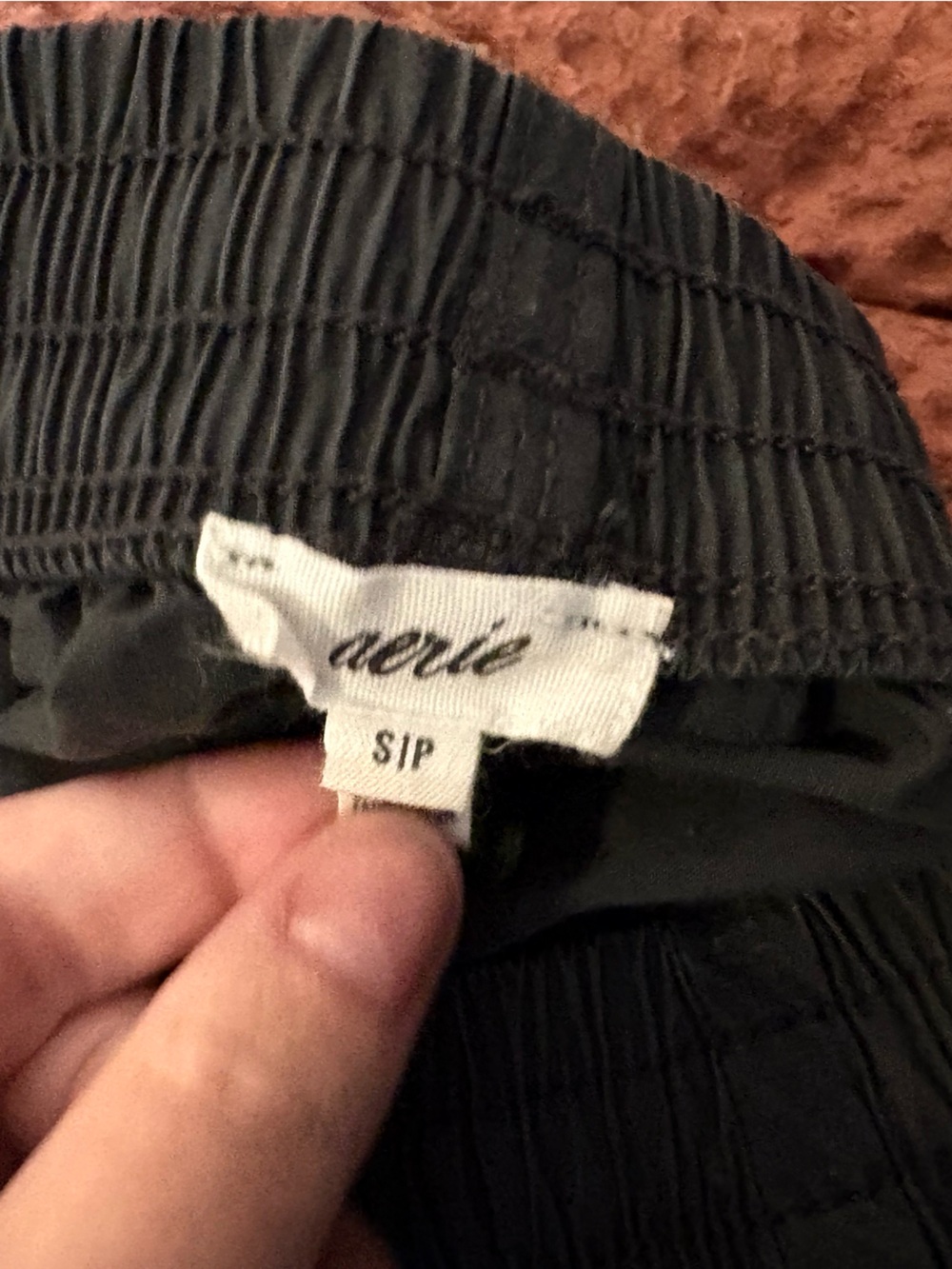 aerie Black Elastic Waistband cargo pants - Picture 2 of 2
